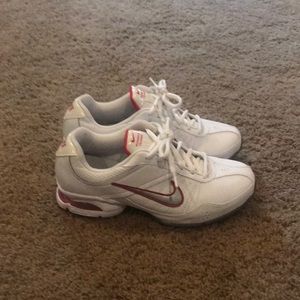 Nike air trainer women 5.5